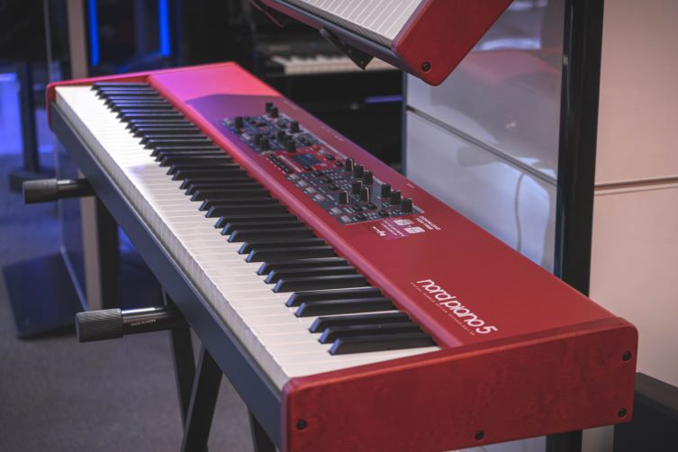 Nord Stage 5